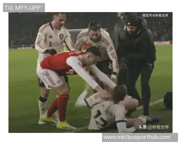 阿森纳与纽卡工作人员冲突现场惊现干草叉引发热议